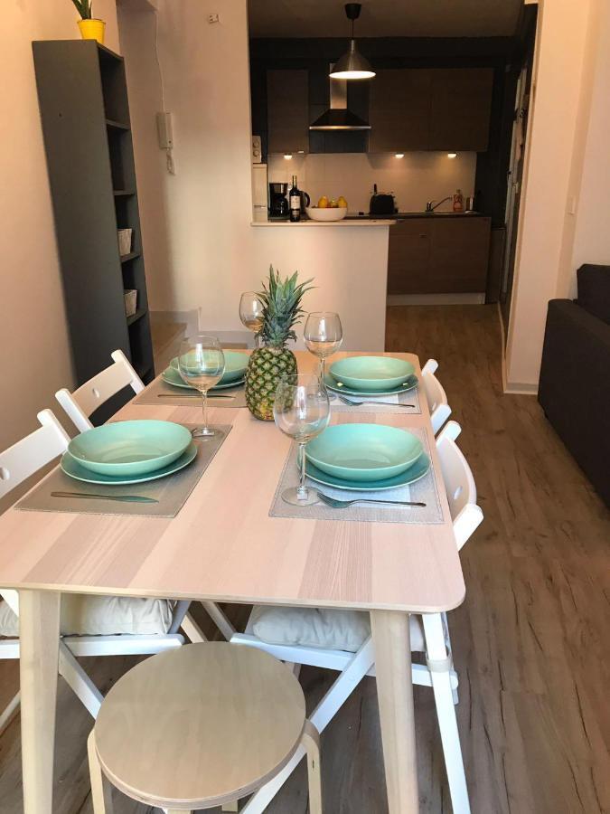 Cactus 2 Bedroom Apartment On Calle San Miguel Minutes From The Beach By Namaste Elite Torremolinos Esterno foto